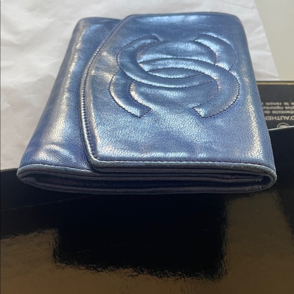 Chanel - Picture 8 of 10